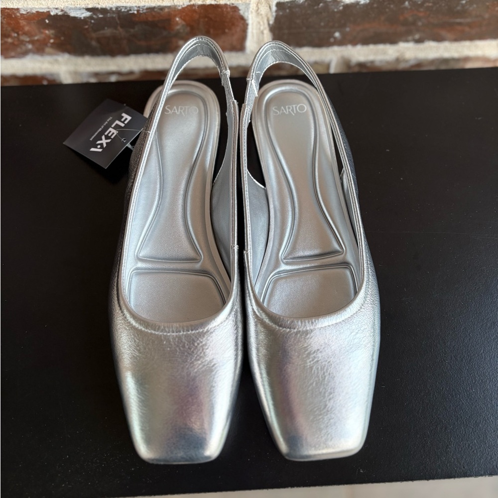 Franco Sarto Flexa Antona Silver Slingback Ballet Flats Size 9 NWT
